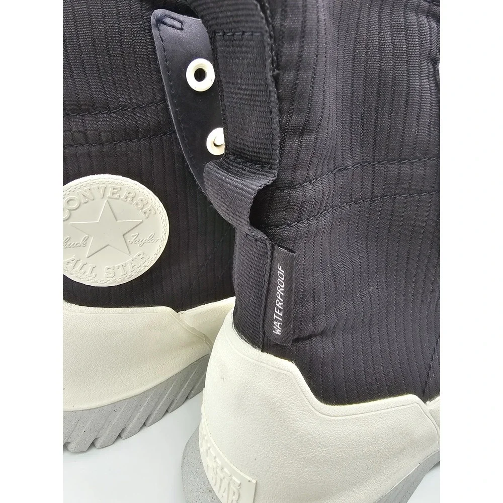 Converse Chuck Taylor All Star Waterproof Lugged Hi Black White Unisex NWOB